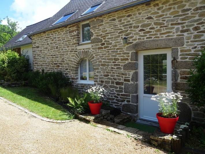 Casa de huéspedes para 8 personas, con jardín además de piscina y terraza, Se admiten mascotas - 1