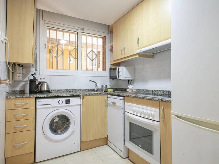Ganze Ferienwohnung, Ferienwohnung für 5 Personen mit Garten in Castelldefels, Baix Llobregat