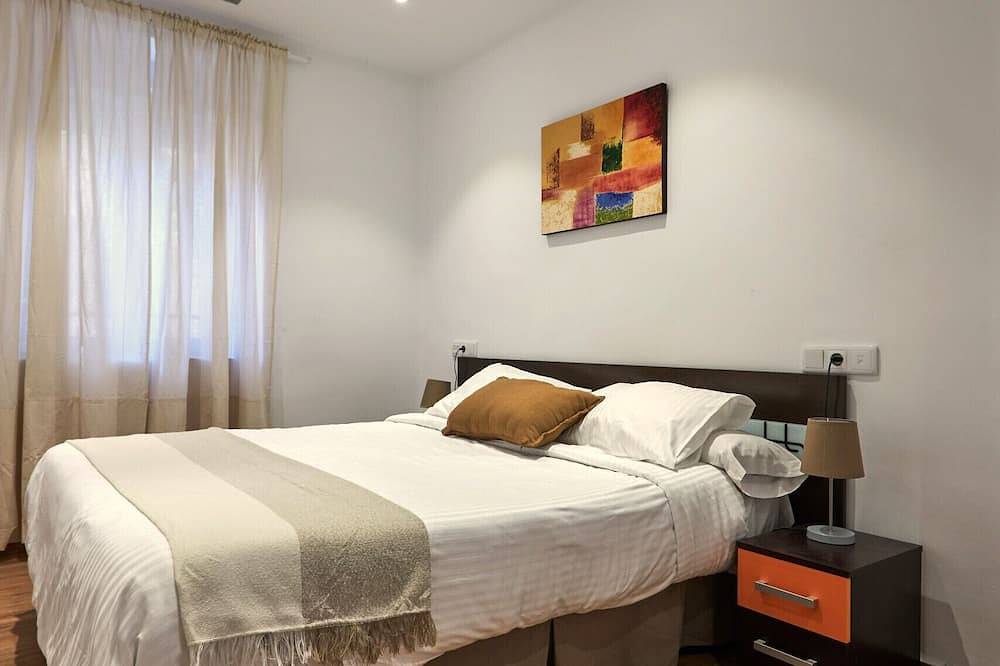 Entire apartment, Steps from the Wall, Your Home in Ávila in Ávila, Ávila Region