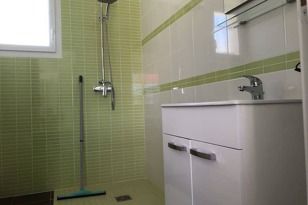 Casa de vacaciones \"Aiguéze\" en una residencia con piscina in Saint-Martin-d'Ardèche, Gorges de l’Ardèche