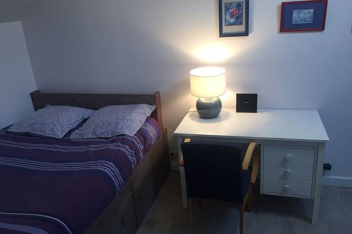 Maison de vacances pour 3 personnes, avec terrasse ainsi que jardin et piscine, animaux acceptés dans Val-de-Marne - 4