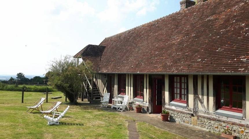 Location de vacances pour 7 personnes, avec jacuzzi ainsi que jardin et bassin pour enfant, adapté aux familles à Sainte-Marguerite-de-Viette