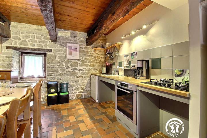 Gîte pour 9 personnes, avec jardin et terrasse, animaux acceptés dans Pluméliau-Bieuzy - 4