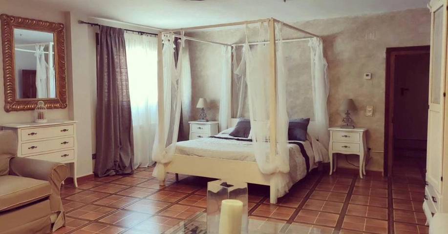 Casa rural para 12 personas, con vistas y jardín, Se admiten mascotas en Campo de Belchite - 4