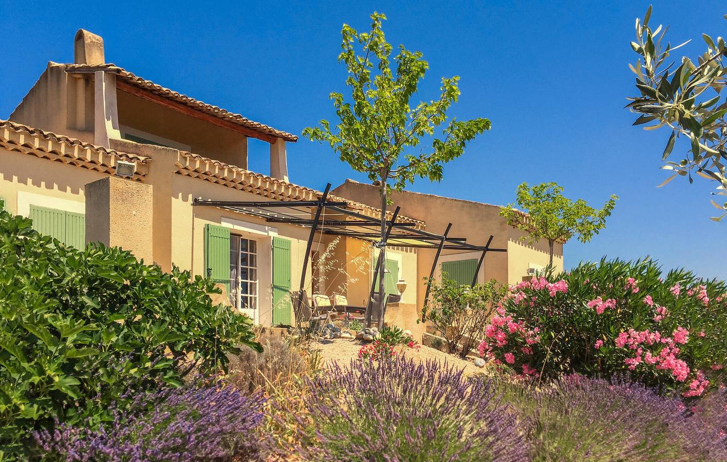 Apartamento de 220 m2 con piscina exterior e Internet cerca de L'Eygues in Saint-Maurice-sur-Eygues, Región de Nyons