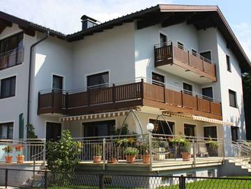 Ferienwohnung für 4 Personen, mit Balkon und Ausblick, mit Haustier am Mondsee