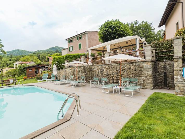 Vakantiewoning voor 2 personen, with Terras and Tuin as well as Zwembad and Sauna in Pistoia