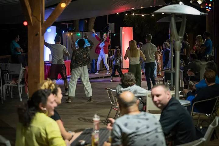 Camping für 6 Personen, mit Terrasse in Midi-Pyrenäen - 2