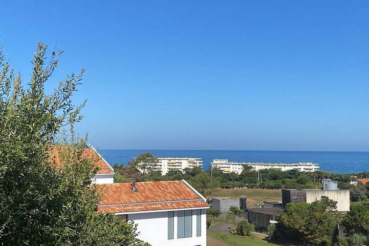 Gîte pour 4 personnes, avec Balcon et Terrasse dans Plage La Milady