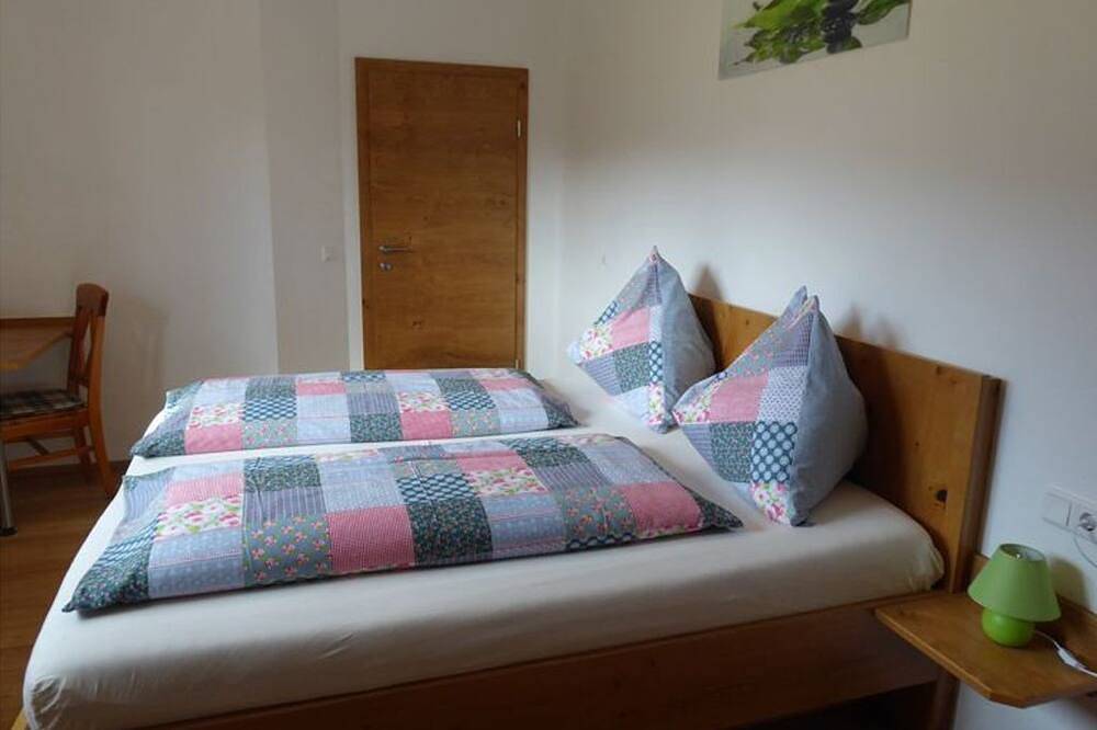Ferienwohnung Wiesengrün - Ferienhof Mayrhofer in Innerschwand am Mondsee, Mondsee & Irrsee