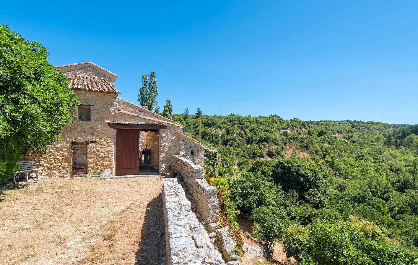 Gemütliche Wohnung in der Nähe des Stadtzentrums von Saignon in Saignon, Regionaler Naturpark Luberon