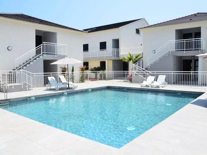 Gîte pour 4 personnes, avec piscine et terrasse à Santa-Lucia-di-Moriani - 3