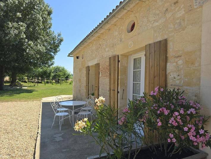 Location de vacances pour 4 personnes, avec Terrasse ainsi que Jardin et Piscine à Lamonzie-Saint-Martin - 2