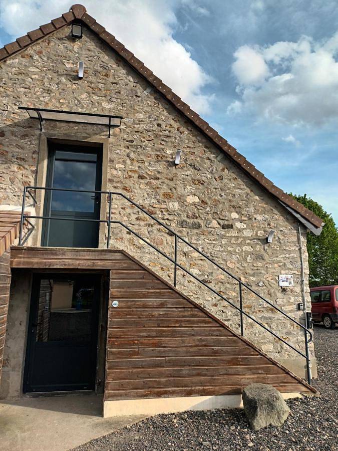 Gîte pour 8 personnes, avec vue à Challes - 3