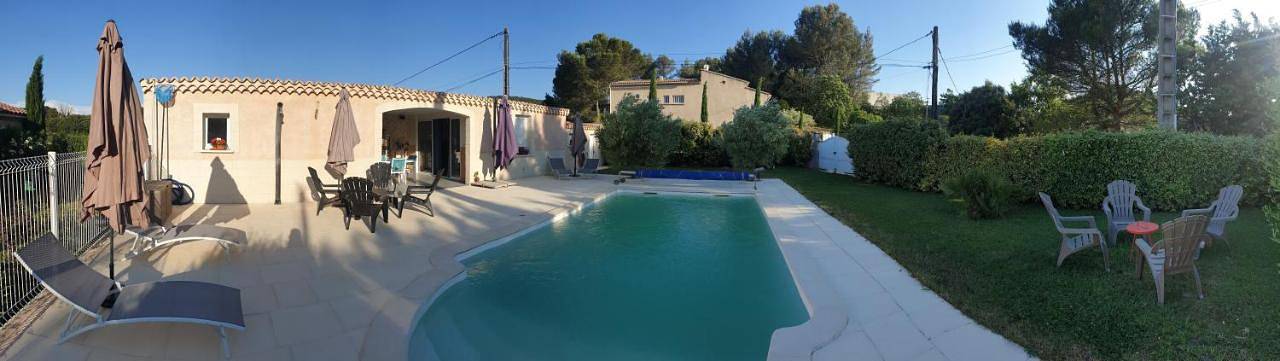 Gîte pour 4 personnes, avec piscine ainsi que jardin et vue à Carsan