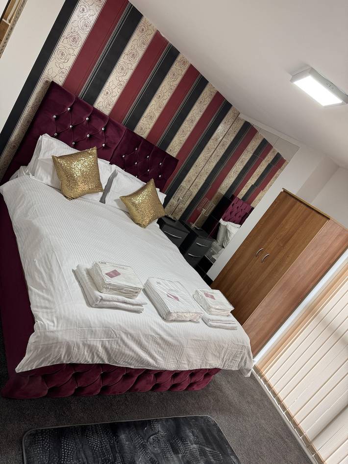 Holiday apartment for 4 people, child-friendly in Salford