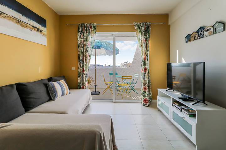 Location de vacances pour 4 personnes, avec piscine et balcon, adapté aux familles à Agaete - 3