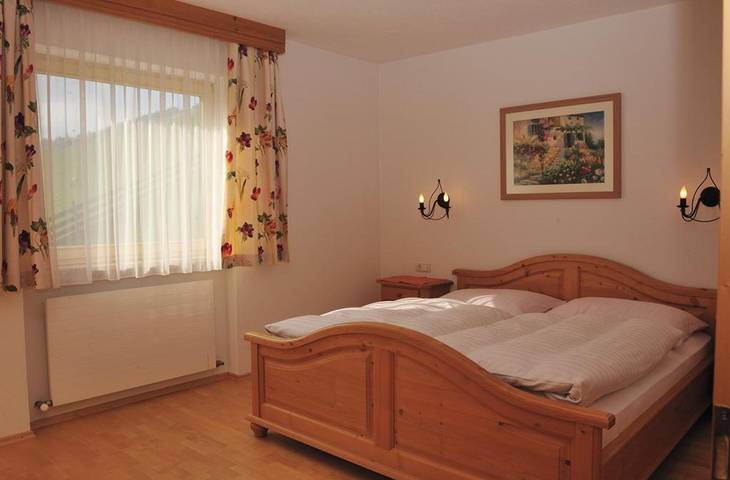 Gîte pour 3 personnes, avec piscine ainsi que balcon et jardin, adapté aux familles à Leutasch - 4