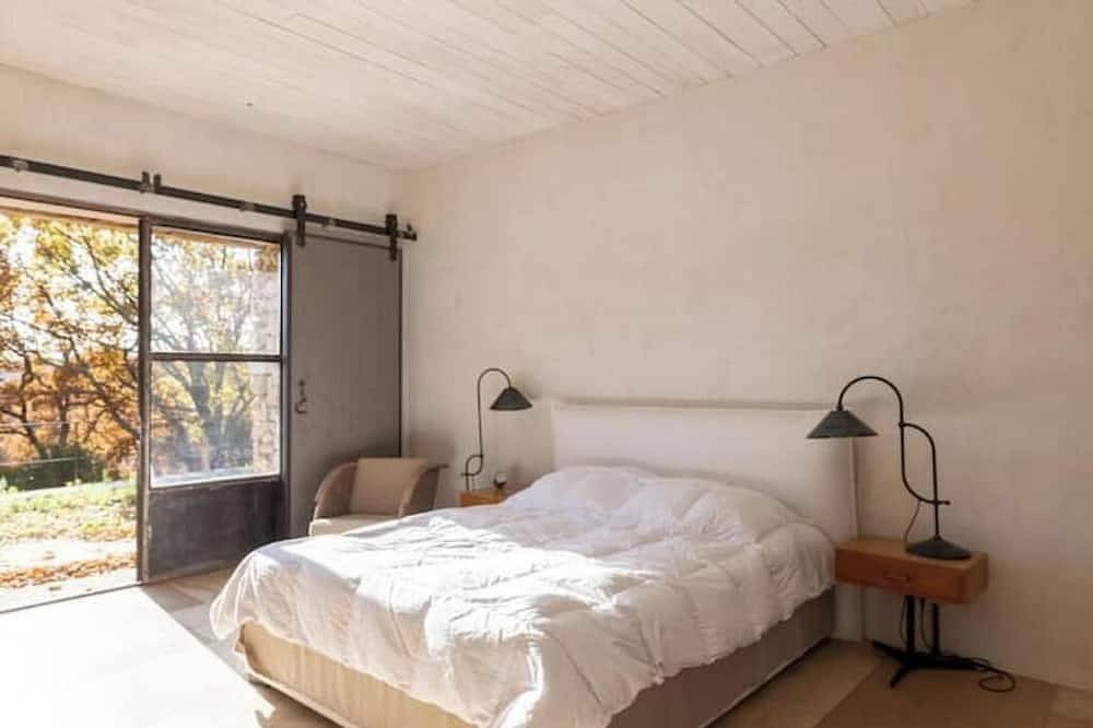 Authentic Renovated Sheephold in Provence in Bargemon, Region de Draguignan