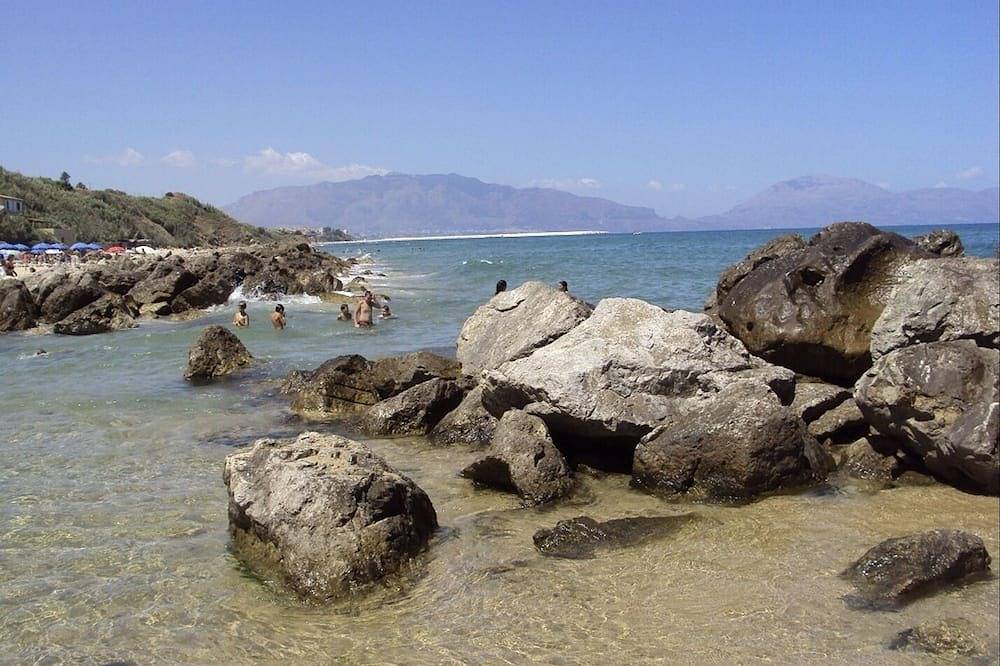 Geheel appartement, Toeristisch appartement in Trappeto in de buurt van de zee voor vakantie in Trappeto, Provincie Palermo