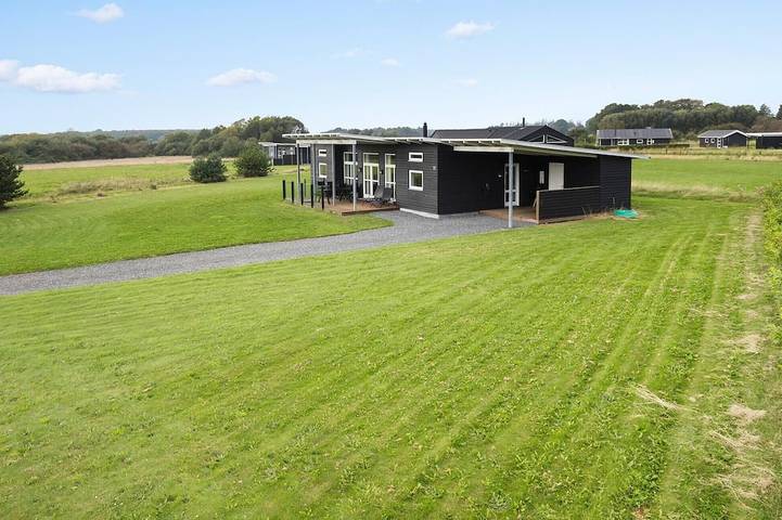 Ferienhaus für 8 Personen, mit Sauna in Årø