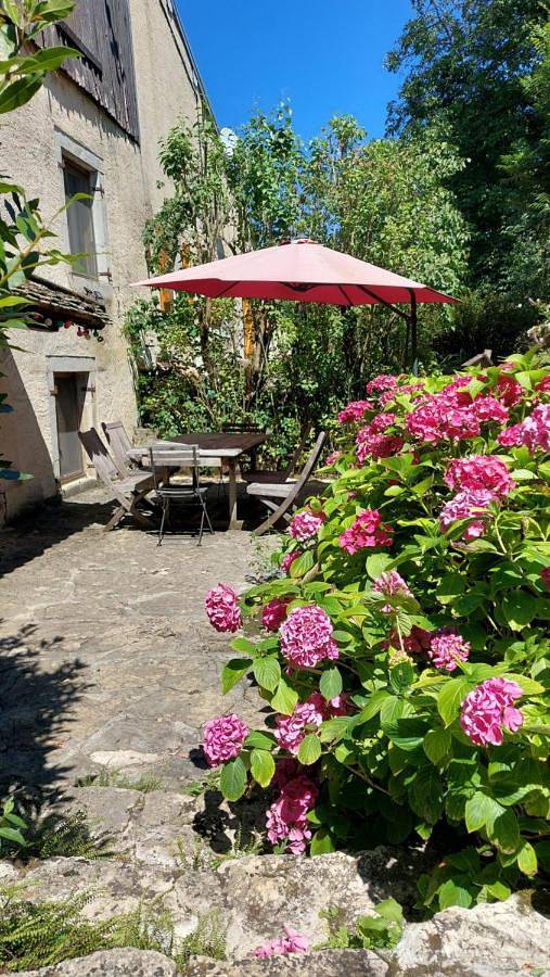 Location de vacances pour 8 personnes, avec terrasse dans Le Larderet