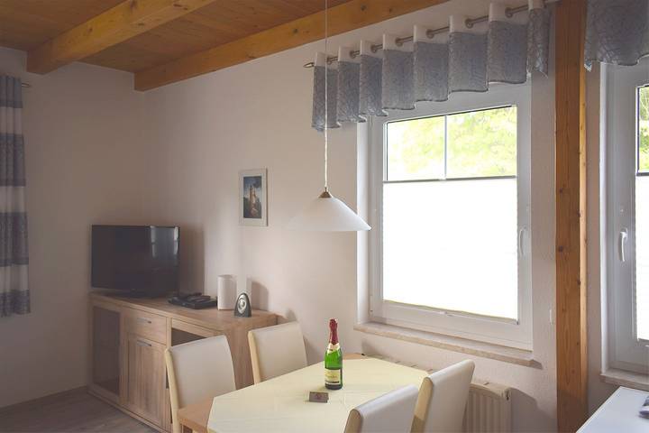 Ferienwohnung für 6 Personen, mit Terrasse und Sauna, mit Haustier in Prerow - 2
