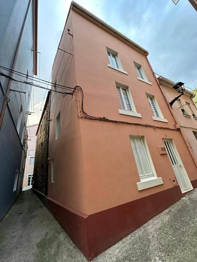 Three-Bedroom House in Area da Concha (Cariño), Cariño