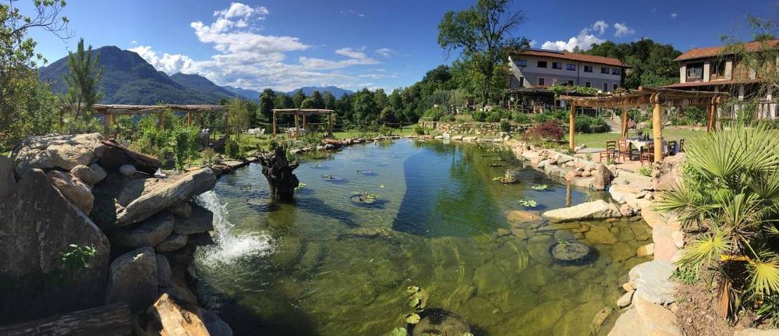 Maison d’hôte pour 2 personnes, avec Terrasse et Jacuzzi ainsi que Jardin et Bassin pour enfant à Induno Olona