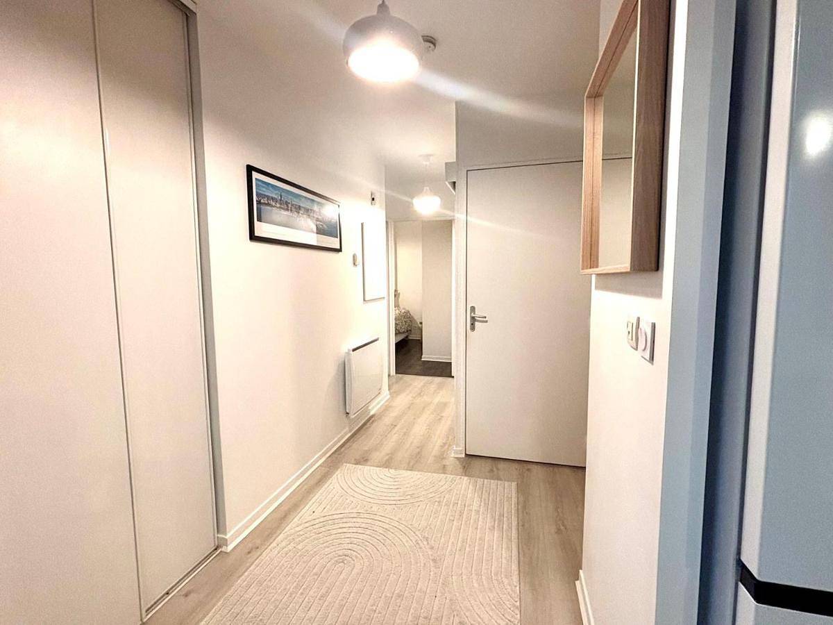 Appartement entier, Lumiere- Appartement Design et Élégant in Chartres-de-Bretagne, Région de Rennes