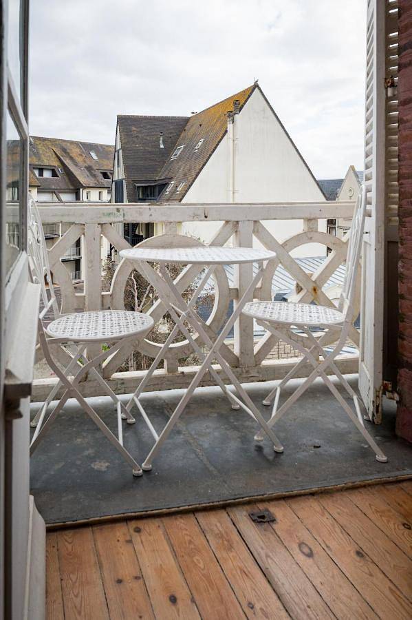 Gîte pour 3 personnes, avec balcon, animaux acceptés dans Office de Tourisme de Villers sur Mer - 3