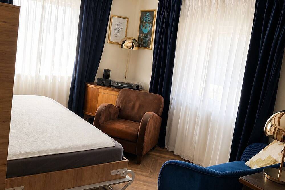 Ganze Wohnung, Seeblick Appartment & großer Panoramabalkon <5 Min zum See in Konstanz-Litzelstetten, Konstanz