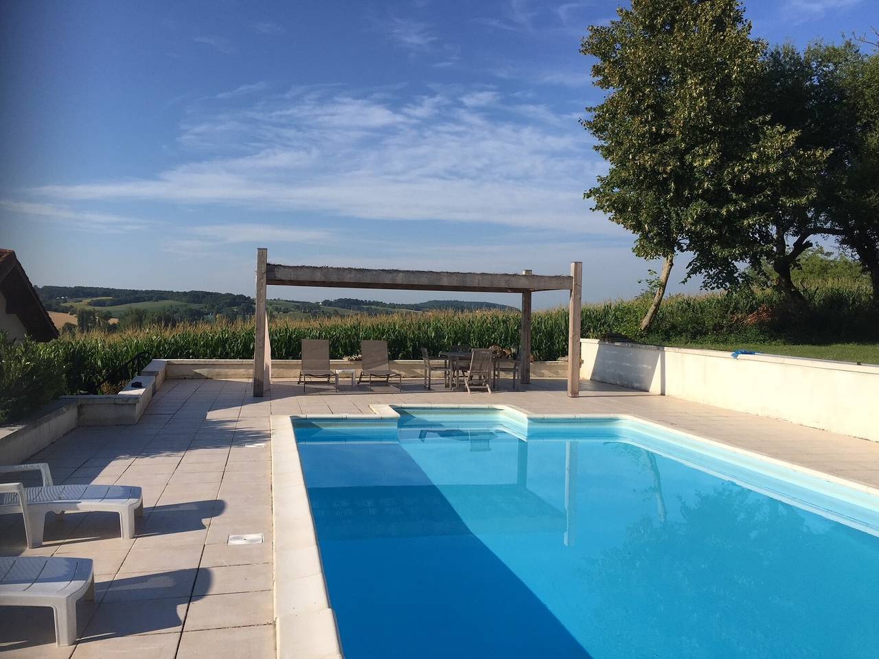 Casa de vacaciones 'Les Indeaux' con piscina privada, terraza privada y Wi-Fi in Lusignac, Périgord Vert
