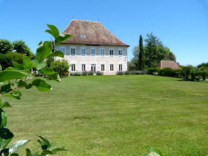 Chambre d’hôte pour 8 personnes, avec jardin à Les Avenières