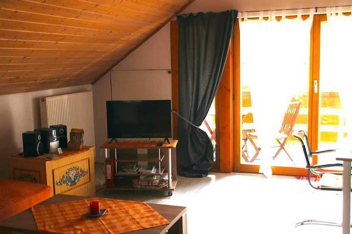 Ferienwohnung für 2 Personen, mit Balkon und Garten in Rinnthal