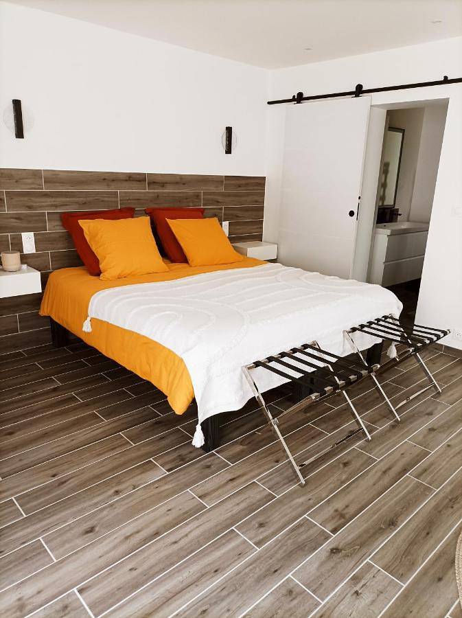 Chambre d’hôte pour 2 personnes, avec vue et jardin