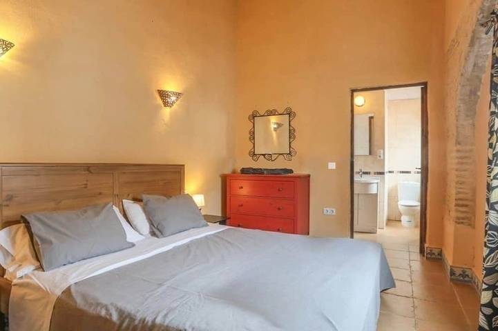 Location de vacances pour 20 personnes, avec jardin à Lora del Río - 4