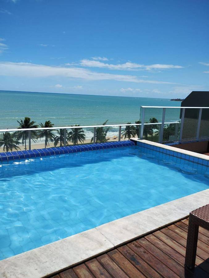 Casas e apartamentos de temporada para 2 pessoas, com piscina e balcão em Cabedelo