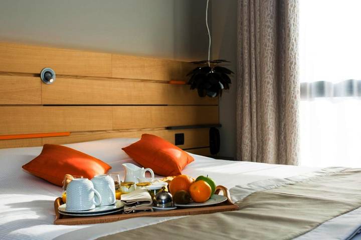 Hôtel pour 2 personnes, avec terrasse et jardin, animaux acceptés à Luzy - 3