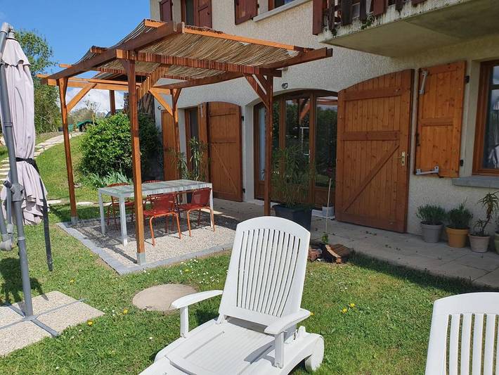 Gîte pour 6 personnes, avec jardin et vue, animaux acceptés à Jarrie - 4