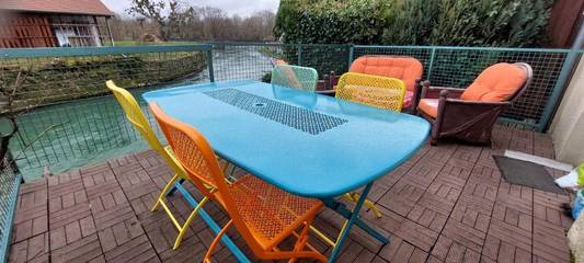 Cottage pour 2 personnes, avec vue et terrasse à Dun-sur-Meuse