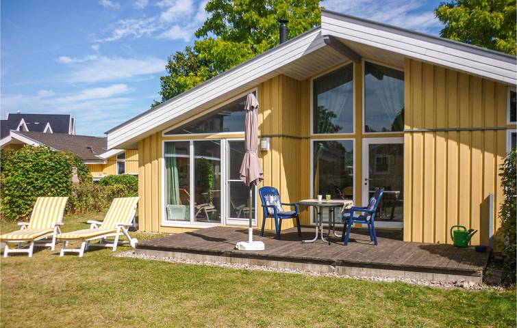Ferienhaus für 4 Personen, mit Whirlpool und Sauna sowie Garten und Terrasse in Rechlin