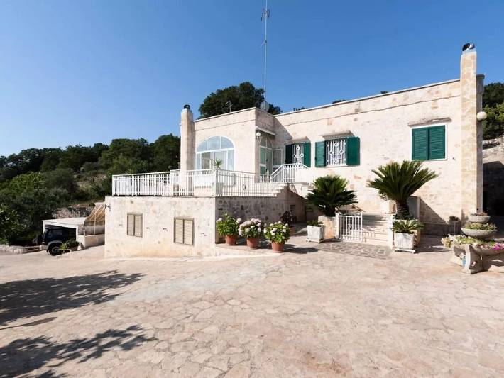Location de vacances pour 6 personnes, avec terrasse à Selva di Fasano
