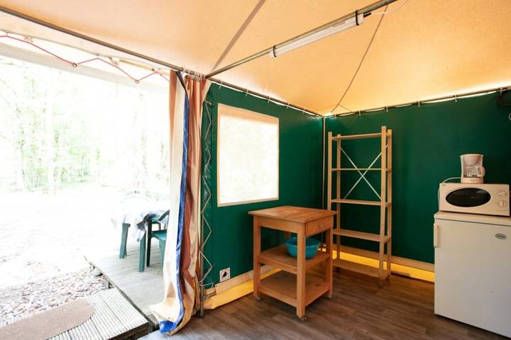 Camping pour 5 personnes, avec bassin pour enfant en Corrèze - 4