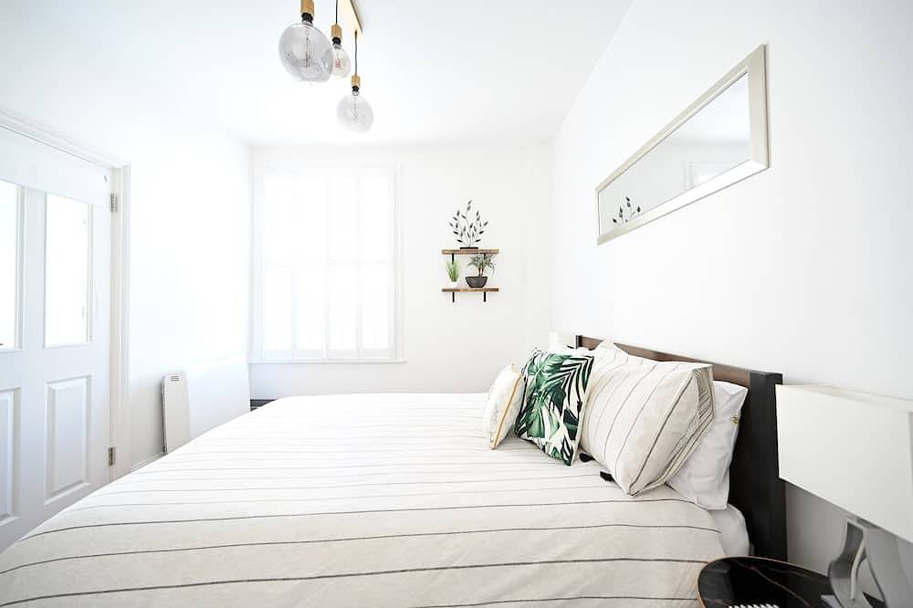 The Teapot Cottage 🫖 in Town Centre. in Stratford upon Avon, Warwickshire