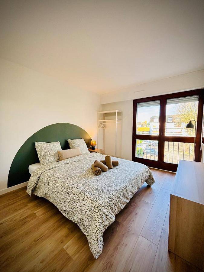 Appartement entier, Le Castelou Bright Apartment Balcony and Parking in Talence, Région de Bordeaux