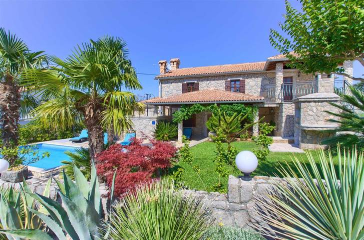 Apartamento entero, Apartamento de vacaciones para 8 personas con terraza in Dobrinj, Krk (isla)