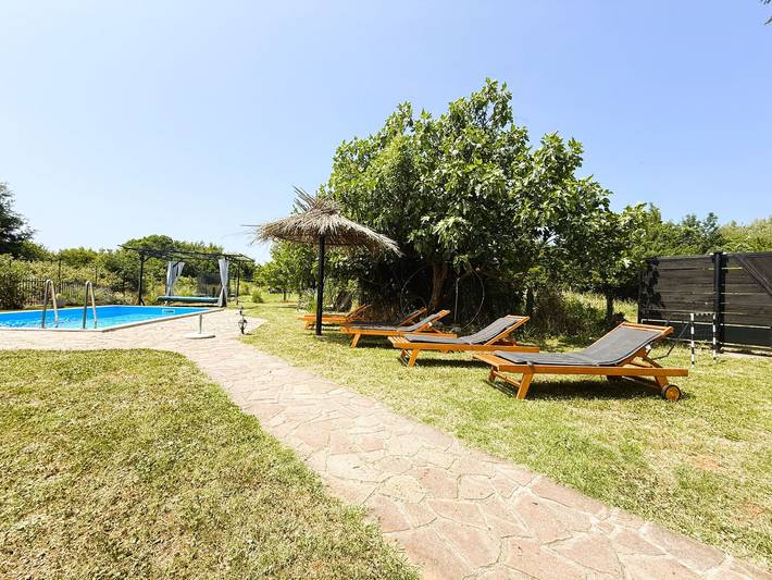 Villa pour 9 personnes, avec jardin ainsi que terrasse et sauna, animaux acceptés à Vrbnik - 3