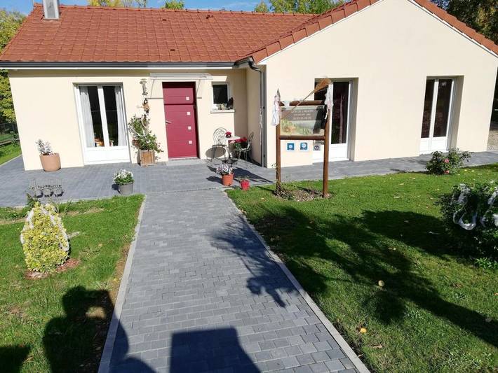 Chambre d’hôte pour 3 personnes, avec Terrasse et Jardin