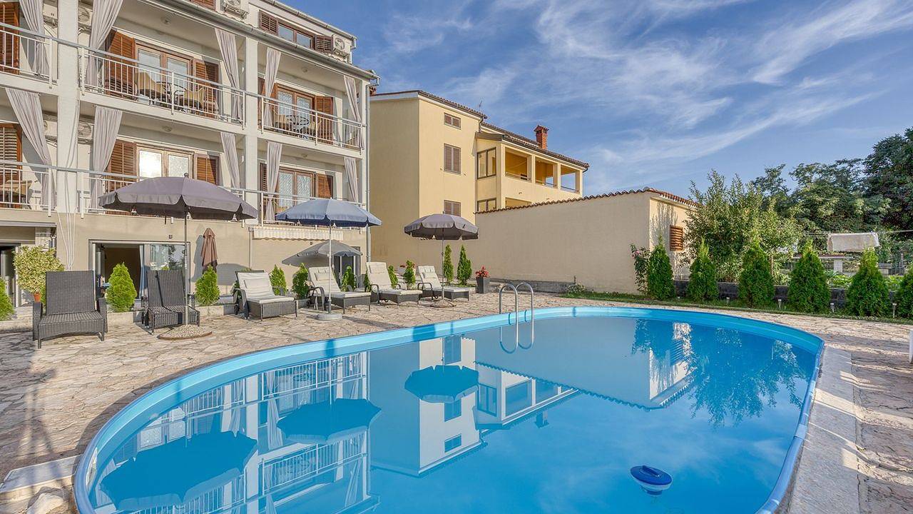 Ganze Ferienwohnung, Ferienwohnung für 5 Personen (45 m²) in Červar-porat in Cervar, Porec und Umgebung
